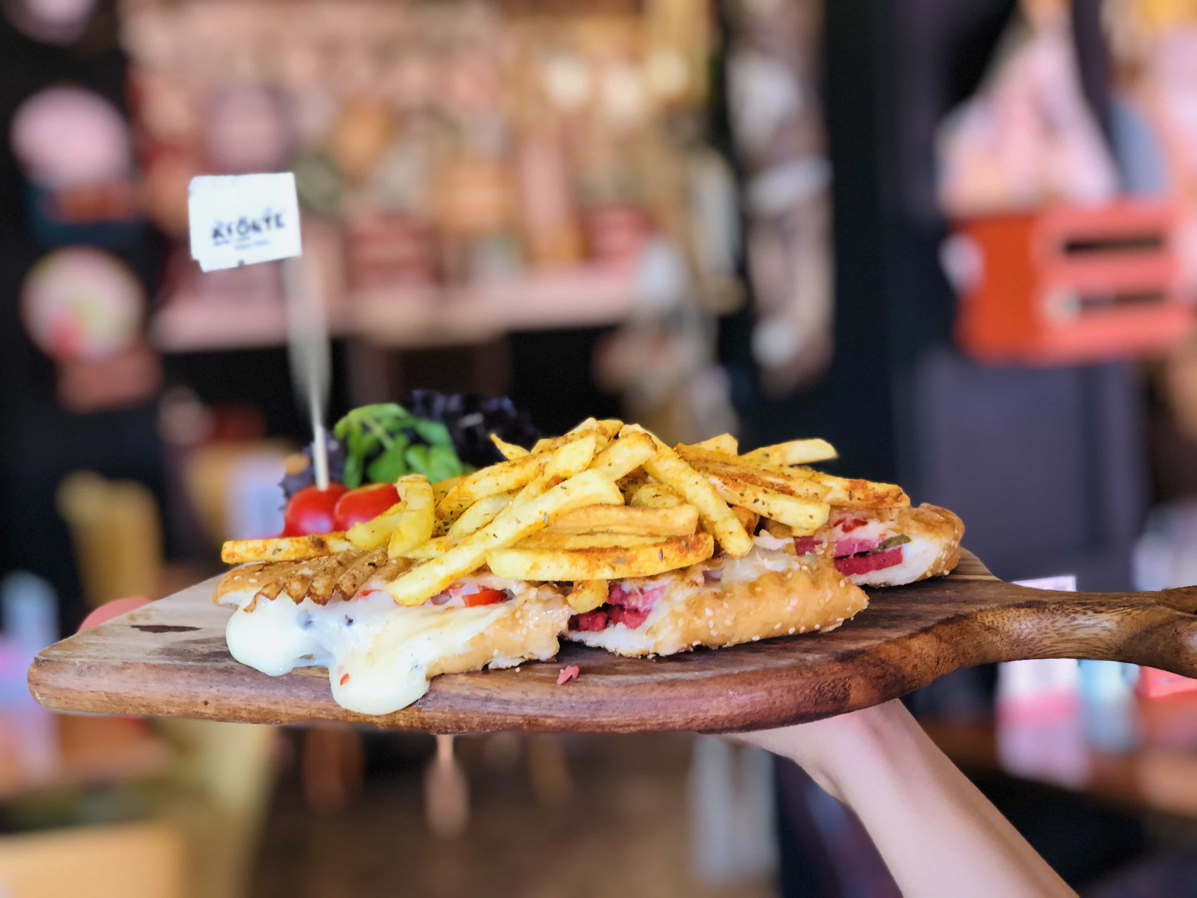 AYVALIK TOST 