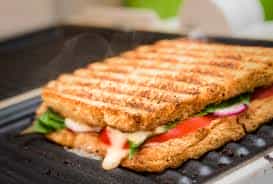 KAŞARLI  TOST 
