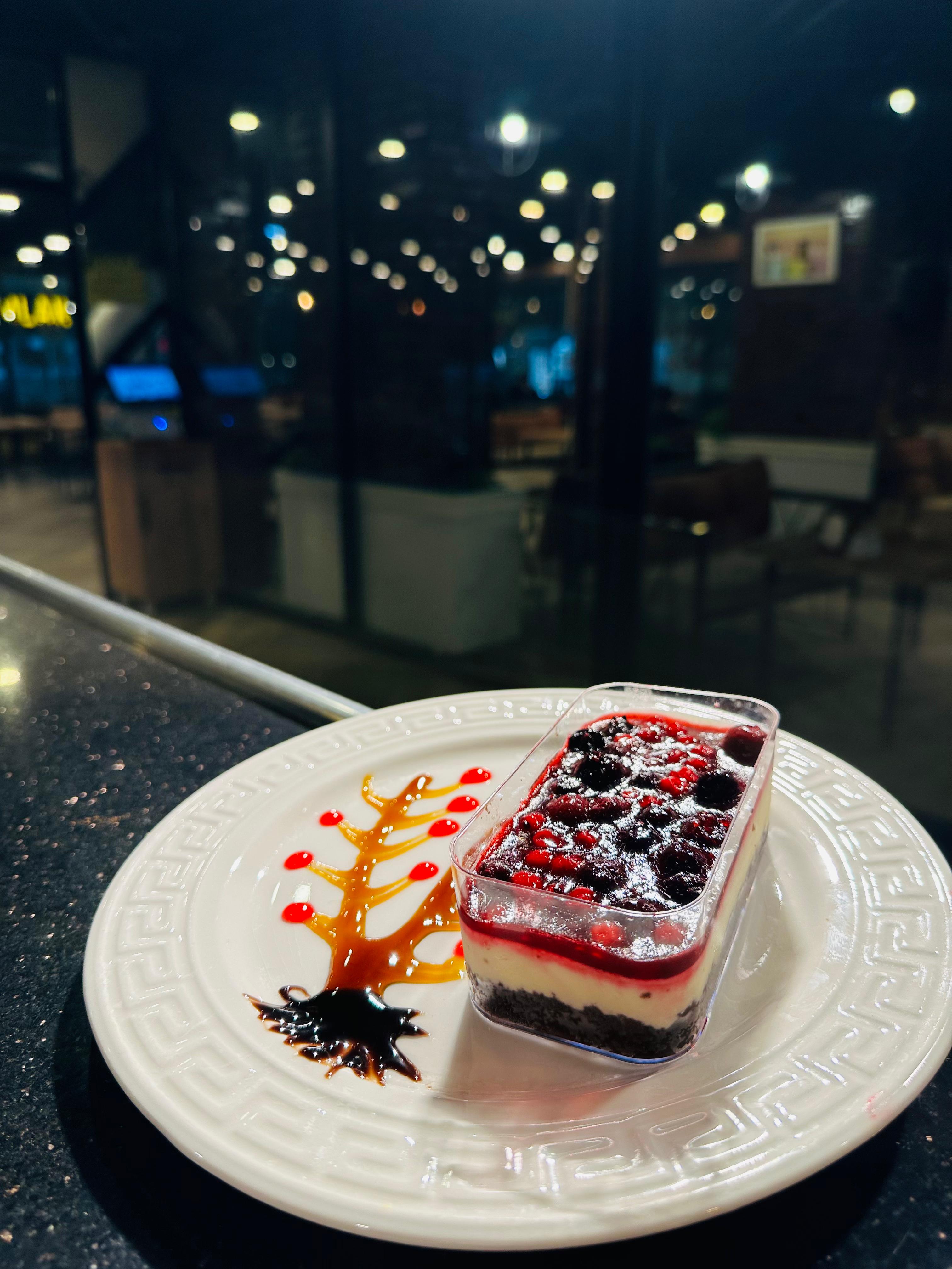 KARA ORMAN MEYVELİ BAR KÜP